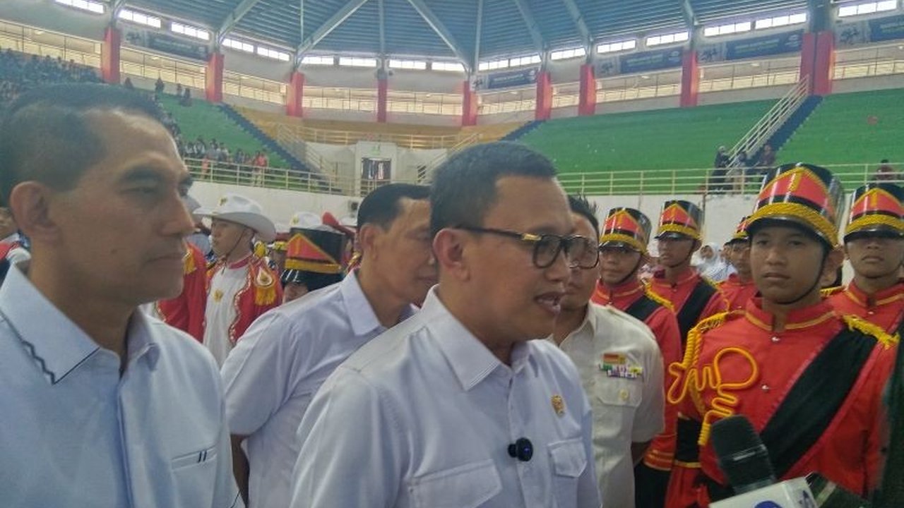 Menteri Karding memberikan edukasi kepada generasi muda Sulteng tentang pentingnya pelindungan pekerja migran Indonesia (PMI) dan jalur penempatan resmi demi mencegah praktik ilegal.
