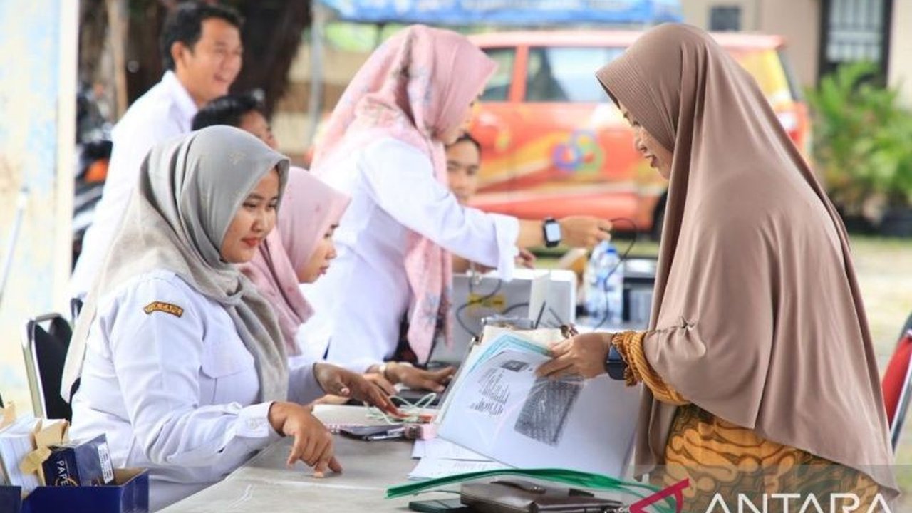 Disdukcapil Kota Tangerang mengumumkan perluasan layanan administrasi kependudukan, termasuk di hari Sabtu, untuk memudahkan masyarakat mengurus dokumen penting seperti Akta Kelahiran, KTP, dan KK.