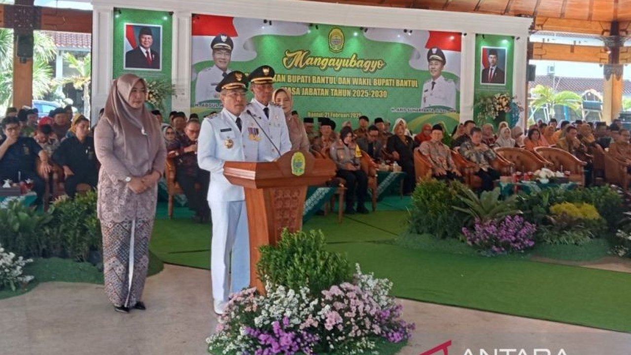 Bupati Bantul, Abdul Halim Muslih, melaporkan bahwa Presiden Prabowo Subianto menekankan pentingnya kekompakan kepala daerah dalam menjalankan pemerintahan,  sekaligus dirinya mengikuti pelatihan baris-berbaris di Jakarta.