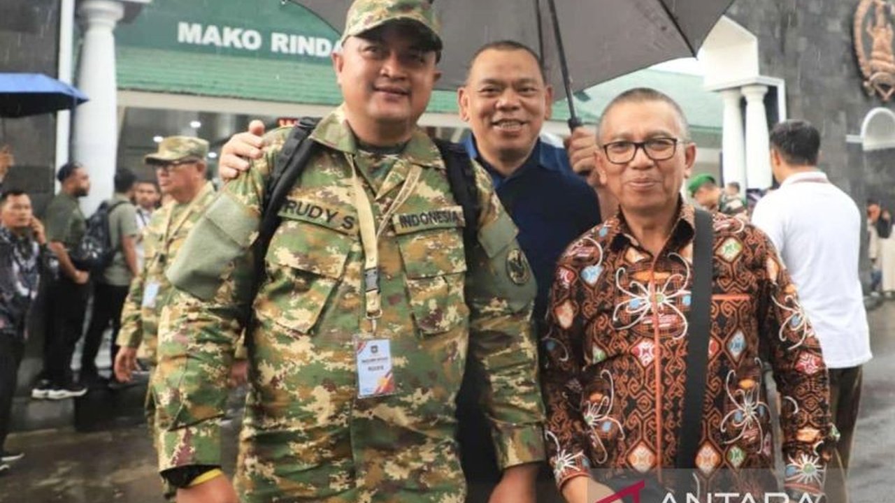 Bupati Bogor, Rudy Susmanto, antusias mengikuti retret kepala daerah se-Indonesia di Akmil Magelang, Jawa Tengah, bersama 456 kepala daerah lainnya, meskipun 47 kepala daerah lainnya belum hadir.