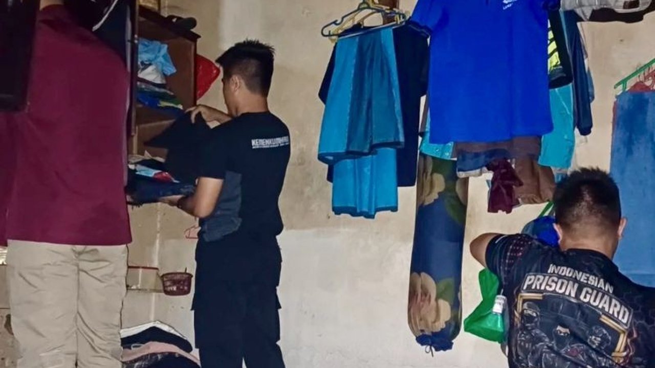 Kepala Lapas Kelas IIB Amuntai, Yosef Leonard Sihombing, memastikan kondisi keamanan warga binaan pemasyarakatan (WBP) tetap kondusif setelah razia dadakan pekan ke-19, bertujuan untuk mencegah gangguan keamanan dan pelanggaran.