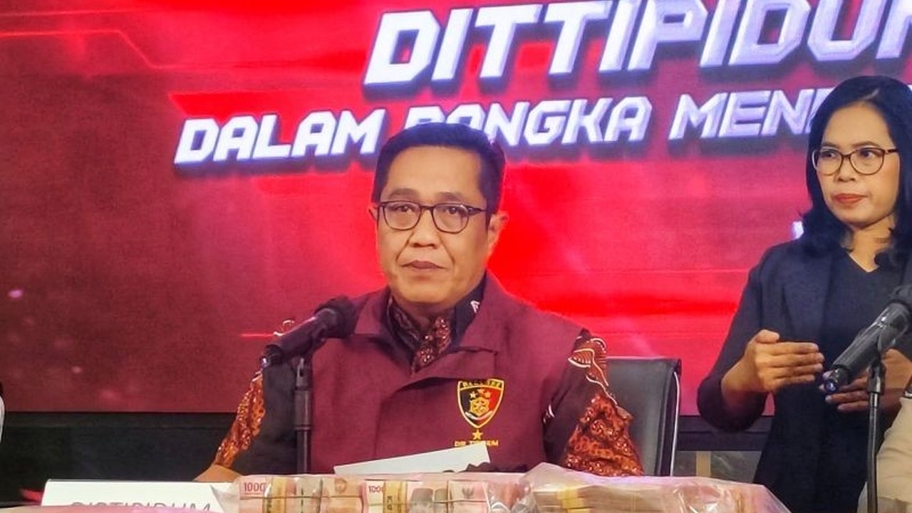 Bareskrim Polri mengusut dugaan pemalsuan 93 sertifikat hak milik (SHM) di Desa Segarajaya, Bekasi, yang diduga diagunkan ke bank, dengan modus perubahan data subjek dan objek kepemilikan.