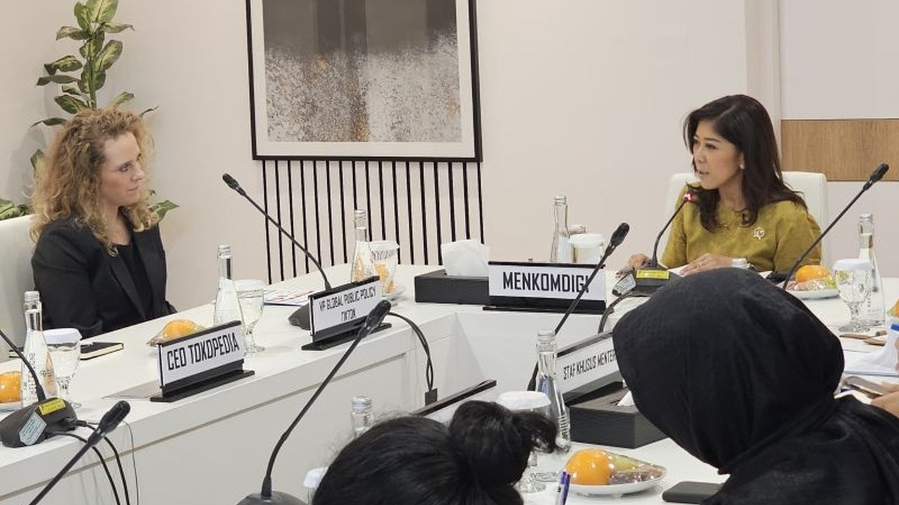 Kementerian Kominfo mendapat dukungan penuh TikTok untuk aturan perlindungan anak di dunia digital, termasuk peluncuran fitur edukatif STEM Feed.