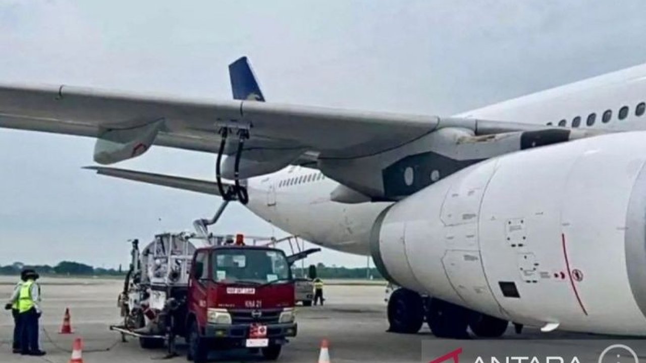 Komite Operator Penerbangan (AOC) Bandara Kualanamu menyambut positif rencana Pertamina memberikan harga khusus avtur selama periode Lebaran 2025,  diharapkan dapat menekan biaya penerbangan dan harga tiket.