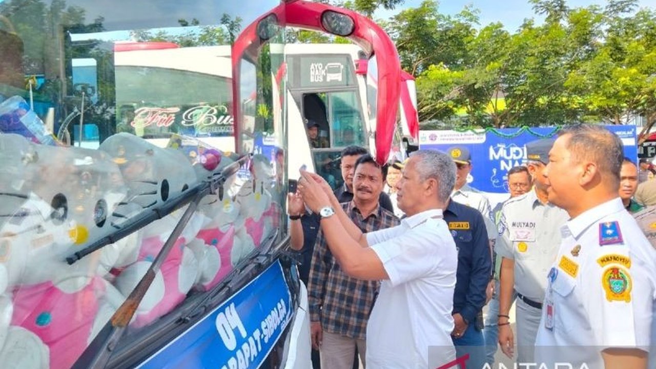 Dinas Perhubungan Sumatera Utara (Dishub Sumut) telah menetapkan jadwal uji kelaikan kendaraan umum atau ramp check mulai 25 Februari 2025 untuk memastikan keselamatan dan keamanan transportasi jelang mudik Lebaran 2025.