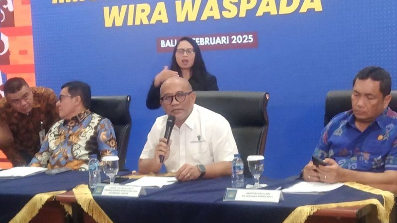 Badan Koordinasi Penanaman Modal (BKPM) menertibkan 267 perusahaan PMA fiktif di Bali yang melanggar izin dan tidak sesuai realisasi investasi, berdampak pada pelanggaran izin keimigrasian WNA.