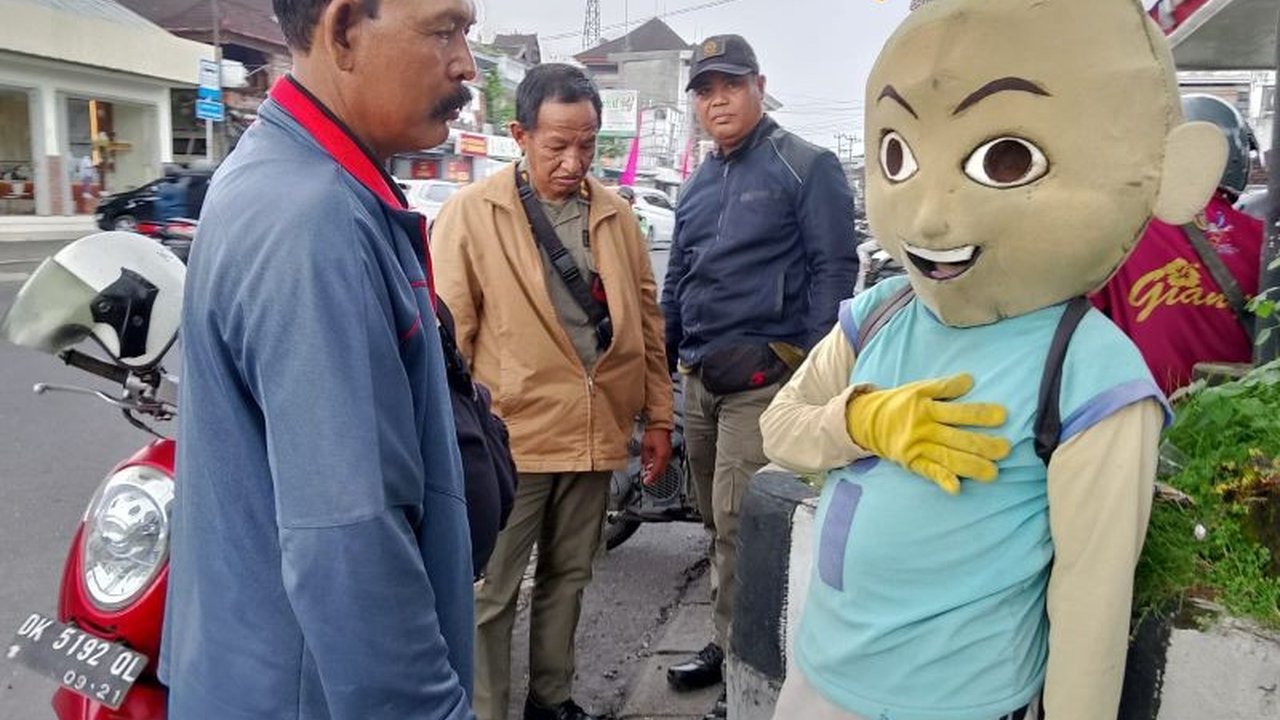 Satpol PP Denpasar Tertibkan Badut dan Pengamen: Wajah Kota Lebih Tertib dan Aman