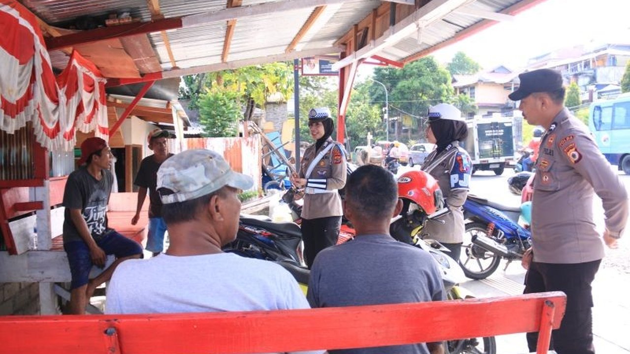 Polda Maluku gencar mengkampanyekan pentingnya penggunaan sabuk pengaman untuk menekan angka kecelakaan lalu lintas di Maluku melalui edukasi dan sosialisasi kepada masyarakat.