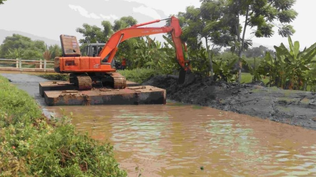 Musrenbang Kecamatan Pebayuran, Kabupaten Bekasi, memprioritaskan pembangunan infrastruktur pertanian untuk meningkatkan produktivitas dan kesejahteraan petani di wilayah yang mayoritas penduduknya bergantung pada sektor pertanian.