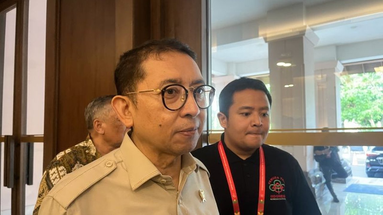 Menteri Kebudayaan, Fadli Zon, menyatakan dukungan penuh terhadap program swasembada pangan pemerintah dengan fokus pada pemajuan pangan lokal, sejalan dengan UU Pemajuan Kebudayaan.