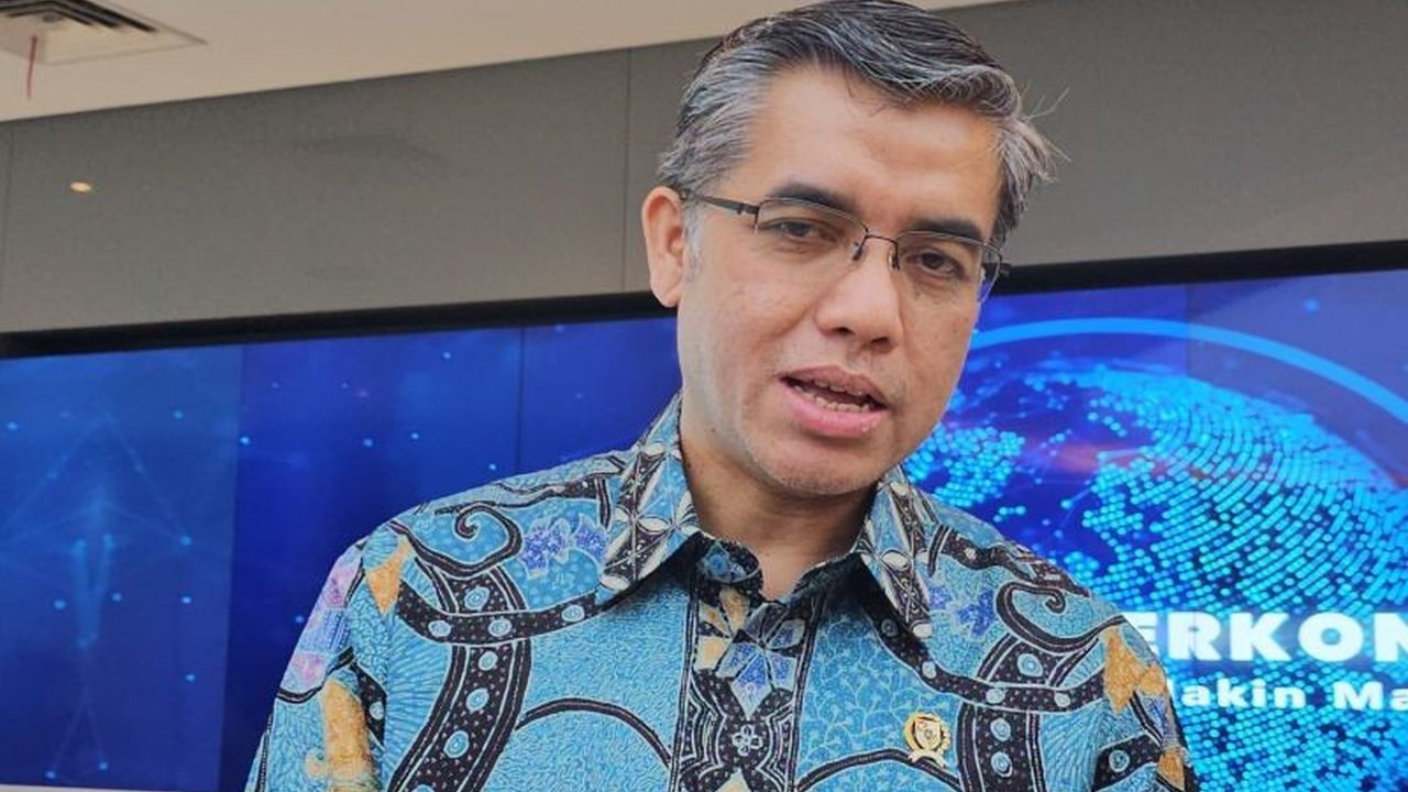 Menaker Yassierli sebut solusi teknologi informasi dan digitalisasi jadi kunci utama peningkatan produktivitas industri di Indonesia, mendorong pelatihan digital bagi tenaga kerja.