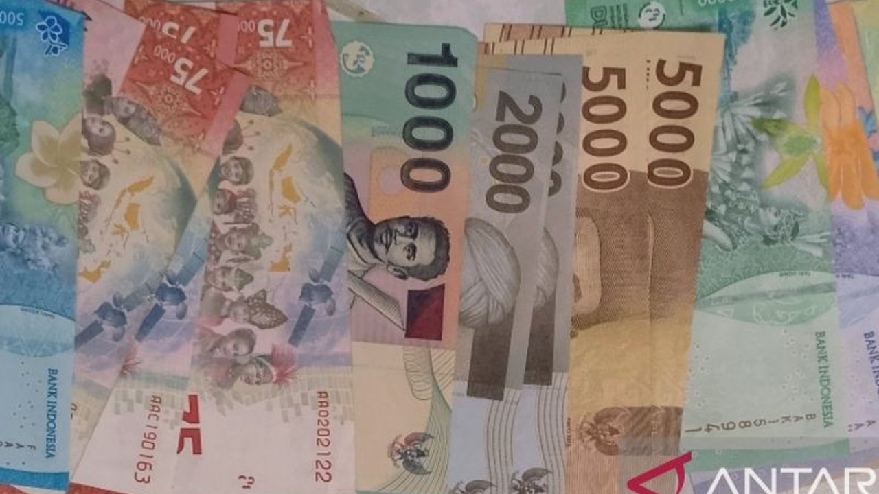 Pemerintah Kabupaten Supiori, Papua, melakukan rasionalisasi anggaran APBD 2025 sebesar Rp77,3 miliar sebagai tindak lanjut Inpres No. 1 Tahun 2025 dan Kemenkeu No. 29 Tahun 2025, namun program tetap berjalan.