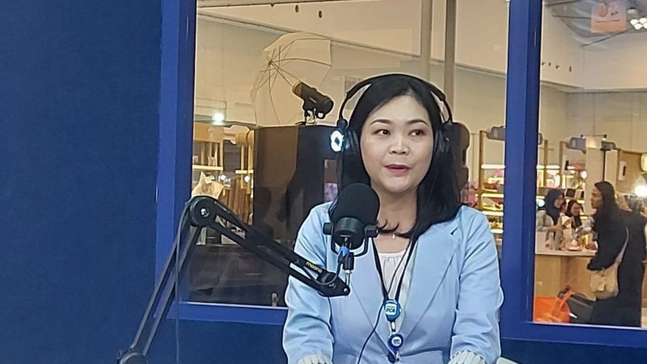 Bank BCA mencatat peningkatan signifikan penggunaan QRIS oleh pedagang makanan dan minuman, mencapai dua kali lipat, didorong kemudahan dan keamanan transaksi.