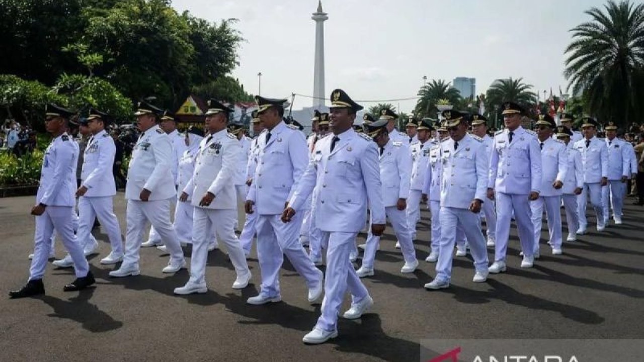 Bupati Malang, M Sanusi, tetap mengikuti retret kepala daerah di Magelang meskipun Ketua Umum PDI Perjuangan Megawati Soekarnoputri menginstruksikan sebaliknya, dengan alasan menghormati pemerintah dan persiapan acara yang sudah matang.