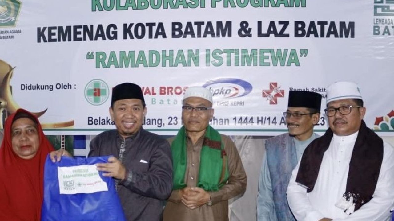 Kemenag Batam pastikan efisiensi anggaran tidak mempengaruhi kegiatan Ramadhan seperti sahur keliling dan bagi sembako yang tetap berjalan berkat kolaborasi dengan berbagai pihak.