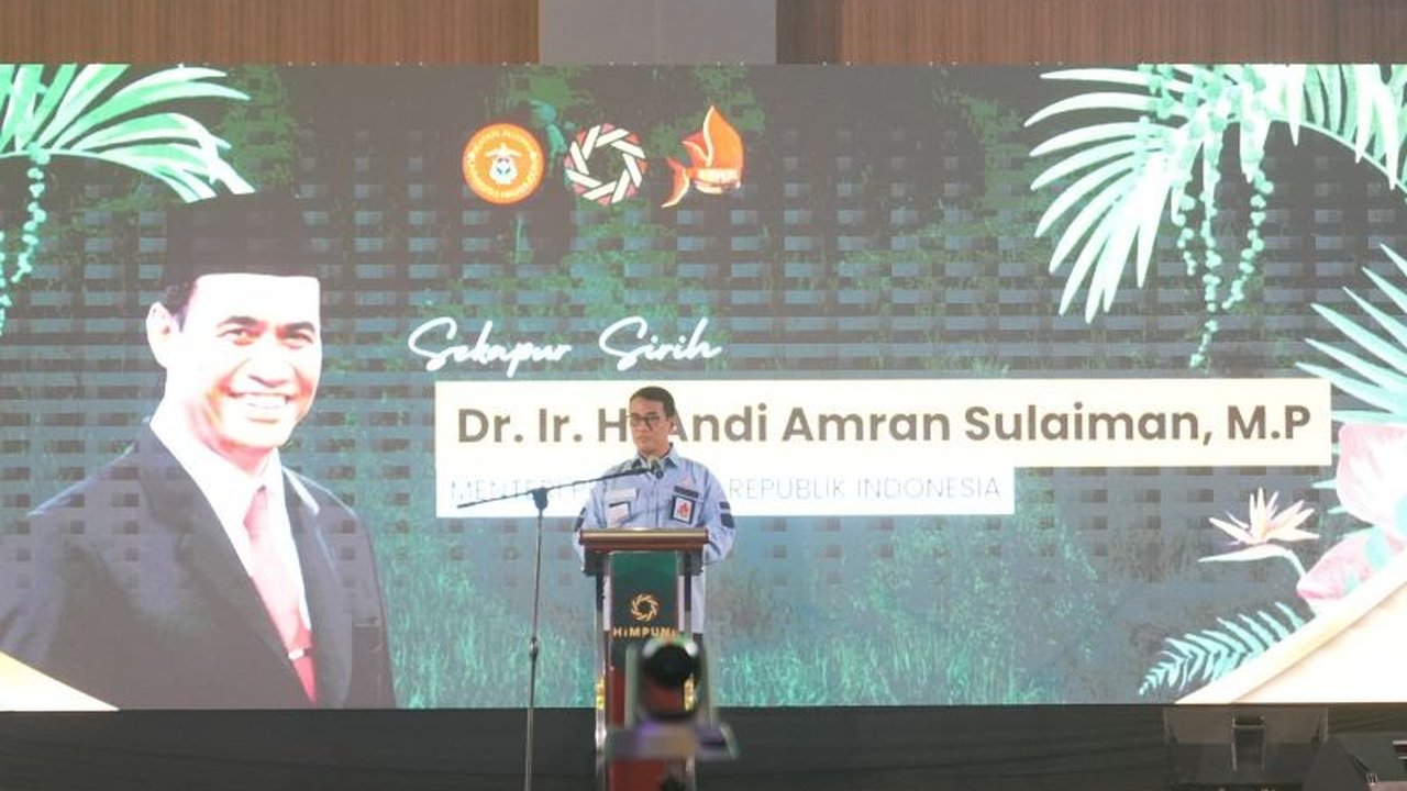 Menteri Pertanian Amran Sulaiman yakin Indonesia dapat menjadi negara superpower jika mampu mengendalikan sektor pangan dan energi,  menghentikan impor hingga 50 tahun mendatang.