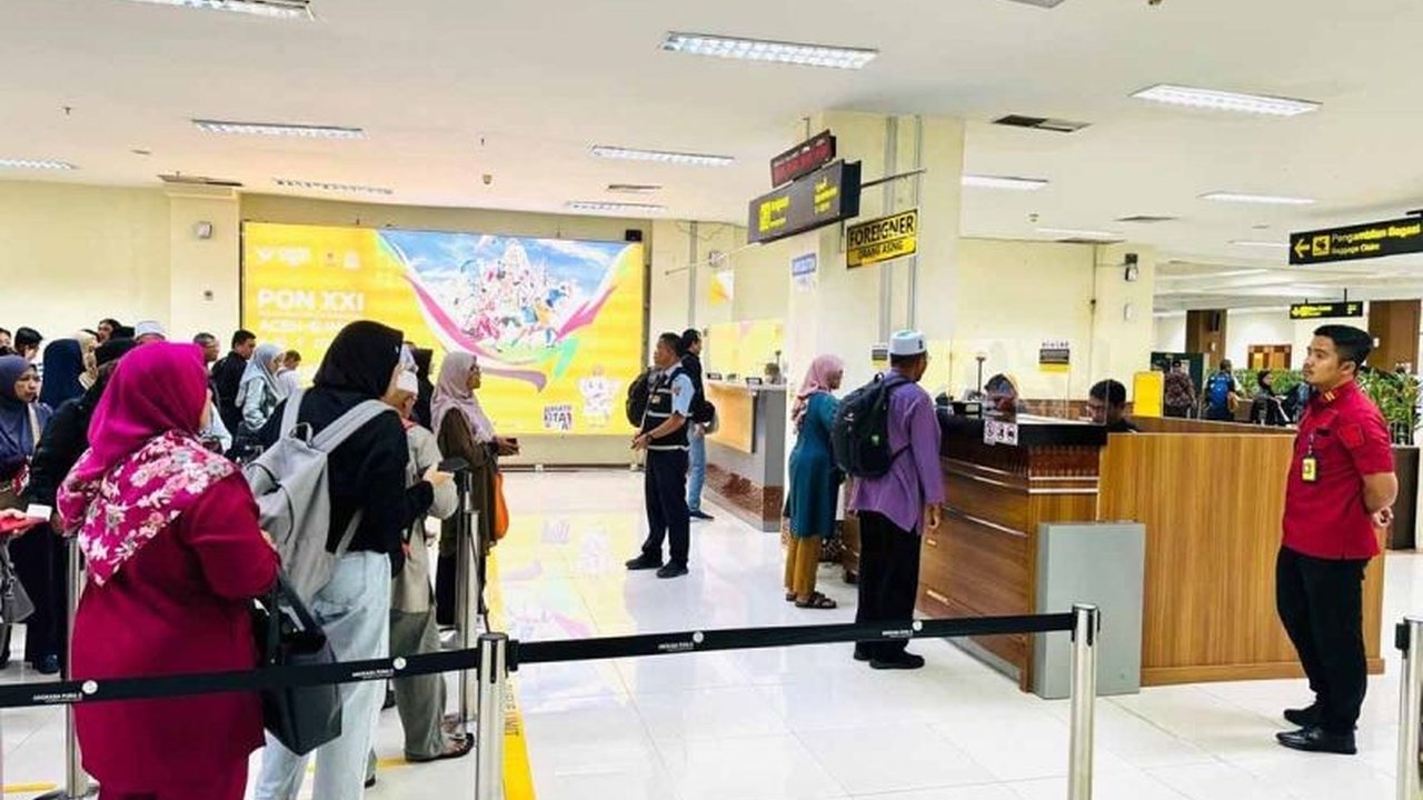 Kantor Imigrasi Banda Aceh menggagalkan keberangkatan 54 orang yang diduga hendak menjadi pekerja migran ilegal ke Malaysia melalui Bandara Internasional Sultan Iskandar Muda.