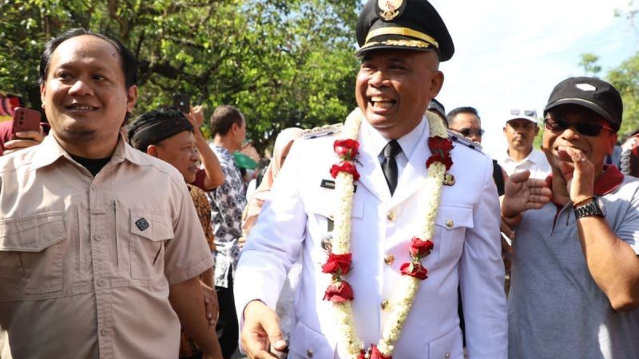 Bupati Sleman, Harda Kiswaya, menyatakan kesiapannya mengikuti retreat kepala daerah di Akmil Magelang selama delapan hari, dan menunjuk Wabup Danang Maharsa sebagai penjabat sementara.