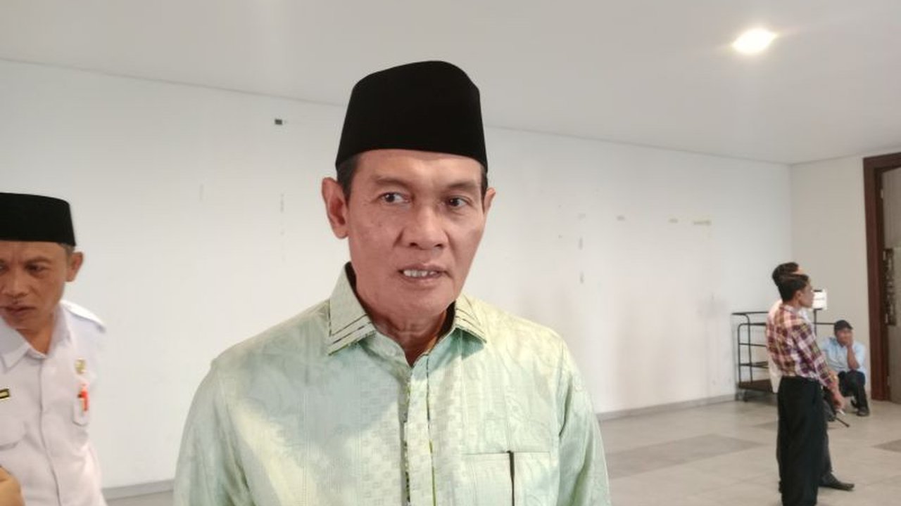 Pemerintah Kabupaten Lombok Tengah mengusulkan penataan tiga kawasan kumuh di Desa Sengkol, Desa Kuta, dan Desa Rambitan kepada pemerintah pusat untuk mewujudkan permukiman yang layak huni dan berkelanjutan.