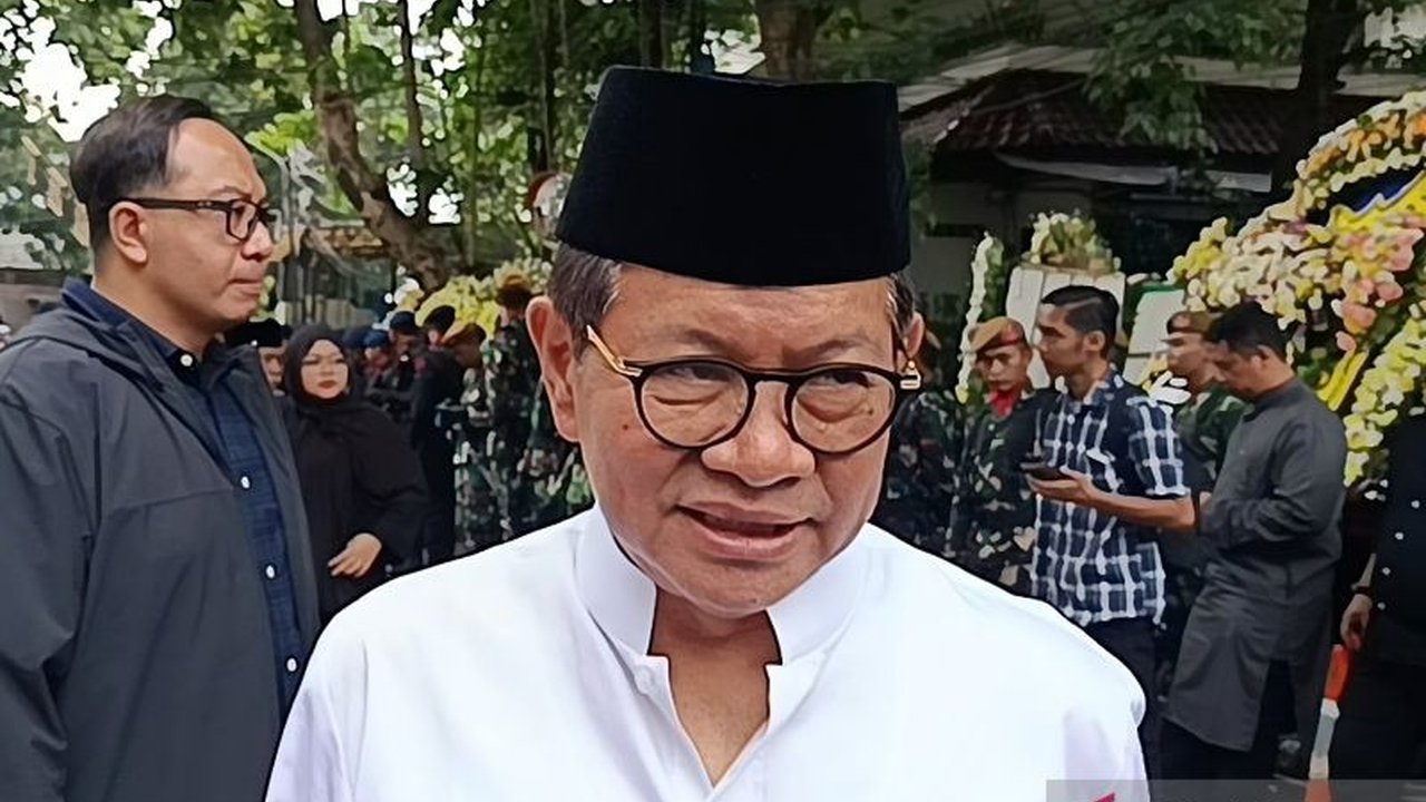 Gubernur Pramono Anung mengenang almarhum Komjen Pol. (Purn) Syafruddin sebagai sosok yang baik dan suka menolong, semasa hidupnya.