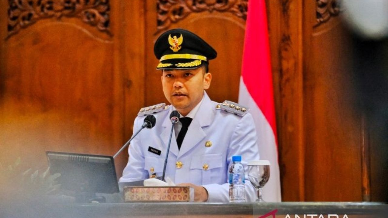 Wali Kota Surakarta, Respati Ardi, berkomitmen memimpin semua golongan masyarakat di Solo dan menjalankan delapan program prioritas daerah sesuai arahan Presiden Prabowo Subianto.