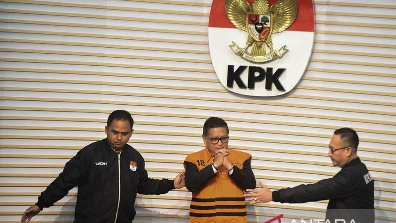 Peneliti TII tegaskan penahanan Sekjen PDIP Hasto Kristiyanto oleh KPK murni penegakan hukum karena kecukupan alat bukti, KPK bantah adanya politisasi.