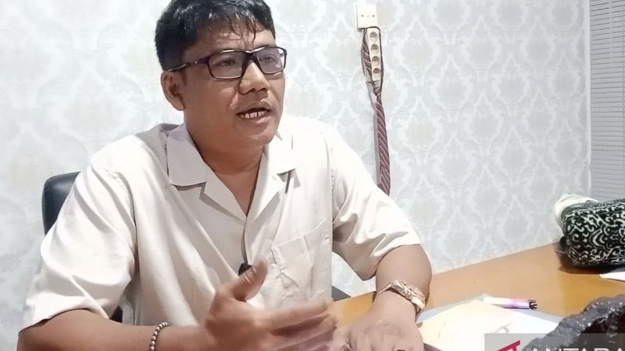 Penemuan mayat pelajar perempuan berusia 15 tahun dalam karung di Tanah Datar, Sumatera Barat, memasuki babak baru setelah polisi memeriksa 21 saksi untuk mengungkap kasus pembunuhan tersebut.