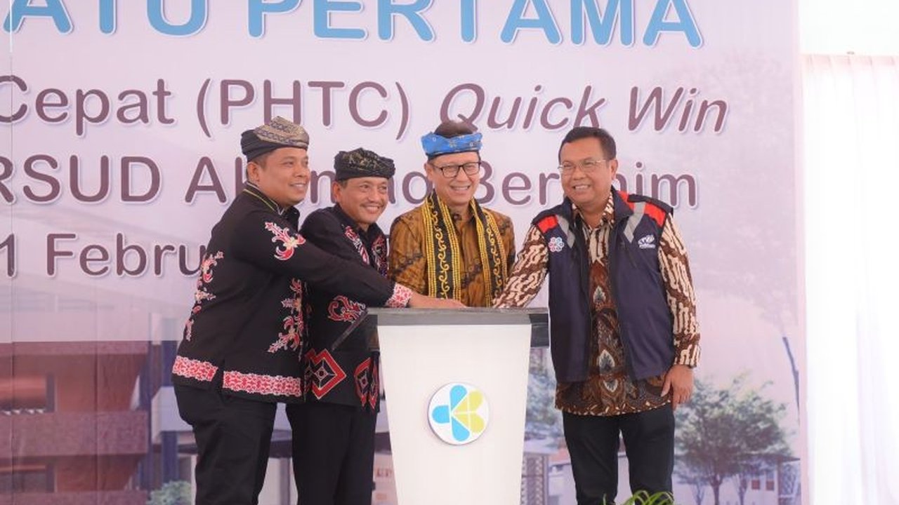 Menteri Kesehatan Budi Gunadi Sadikin melakukan peletakan batu pertama pembangunan RSUD Akhmad Berahim di Tana Tidung, Kalimantan Utara, dan menekankan pentingnya peningkatan SDM kesehatan lokal.