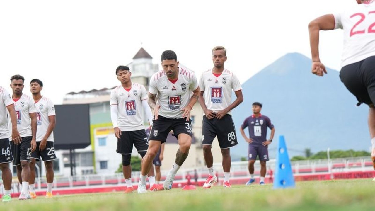 Malut United bertekad meraih kemenangan atas PSS Sleman di Stadion Gelora Kie Raha, Ternate, Minggu malam, demi menjaga tren positif dan memperbaiki posisi klasemen Liga 1.