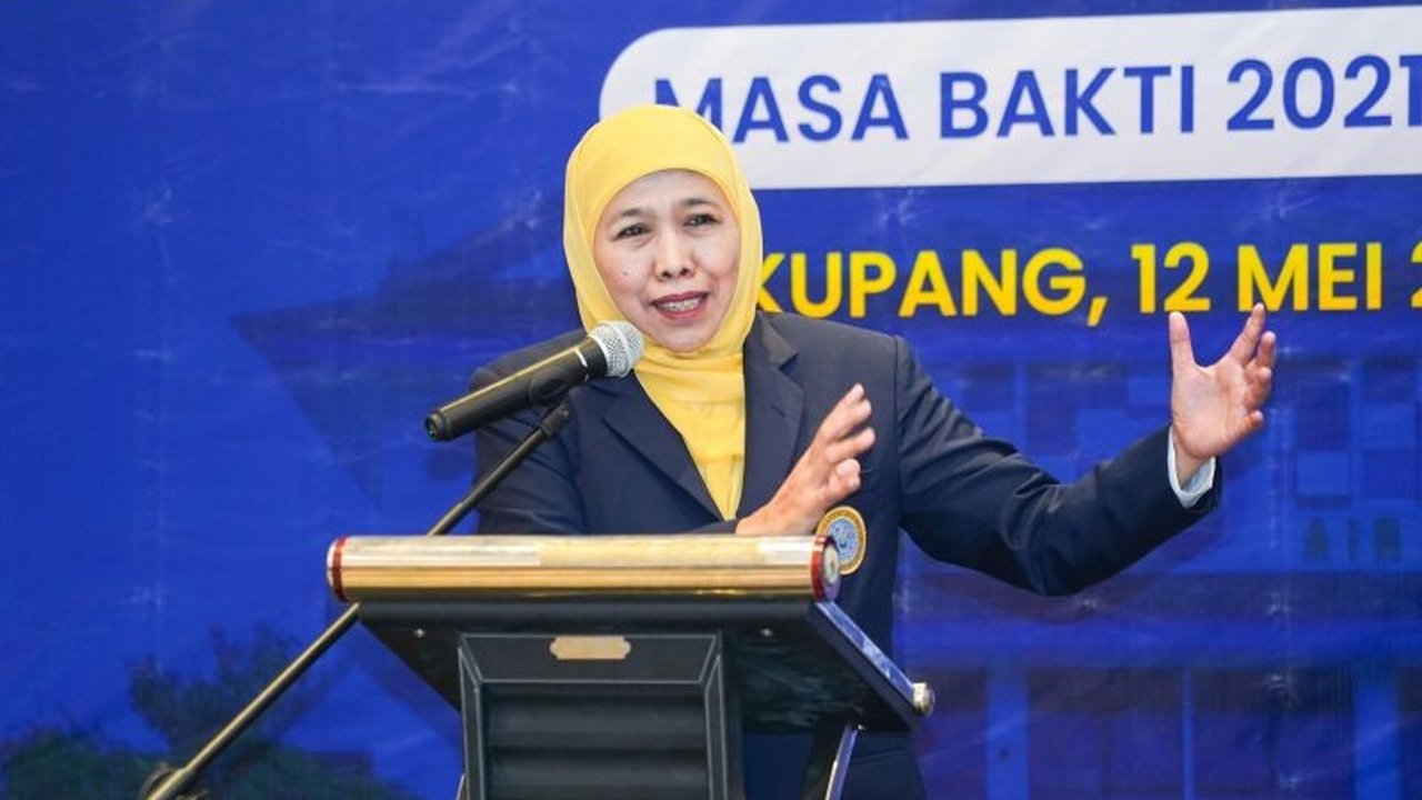 Gubernur Jawa Timur, Khofifah Indar Parawansa, terpilih sebagai Presidium Himpunan Alumni Perguruan Tinggi Negeri Indonesia (HIMPUNI) periode 2025-2028, bersama Menteri Pertanian Andi Amran Sulaiman sebagai Koordinator Presidium.