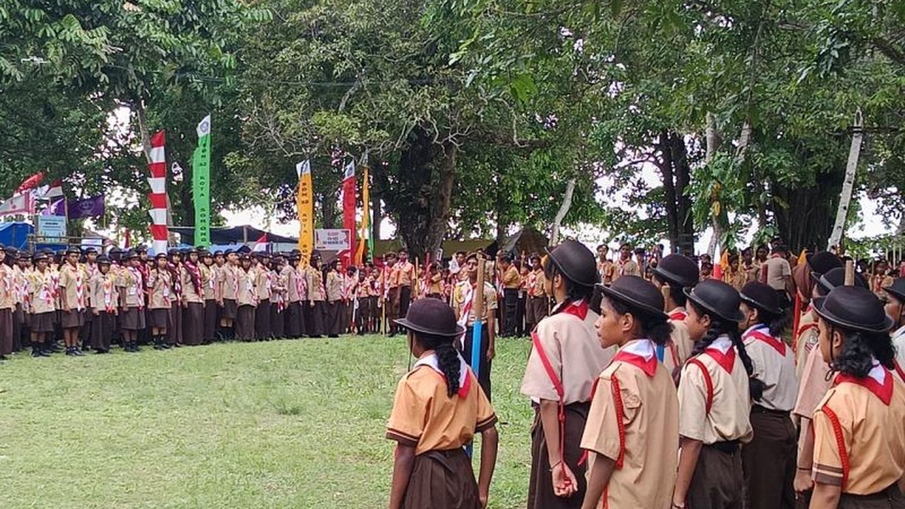 Sebanyak 1.700 siswa di Kota Sorong, Papua Barat Daya, mengikuti perkemahan Pramuka untuk memperkuat karakter dan nilai-nilai persatuan dalam semangat Bhinneka Tunggal Ika.