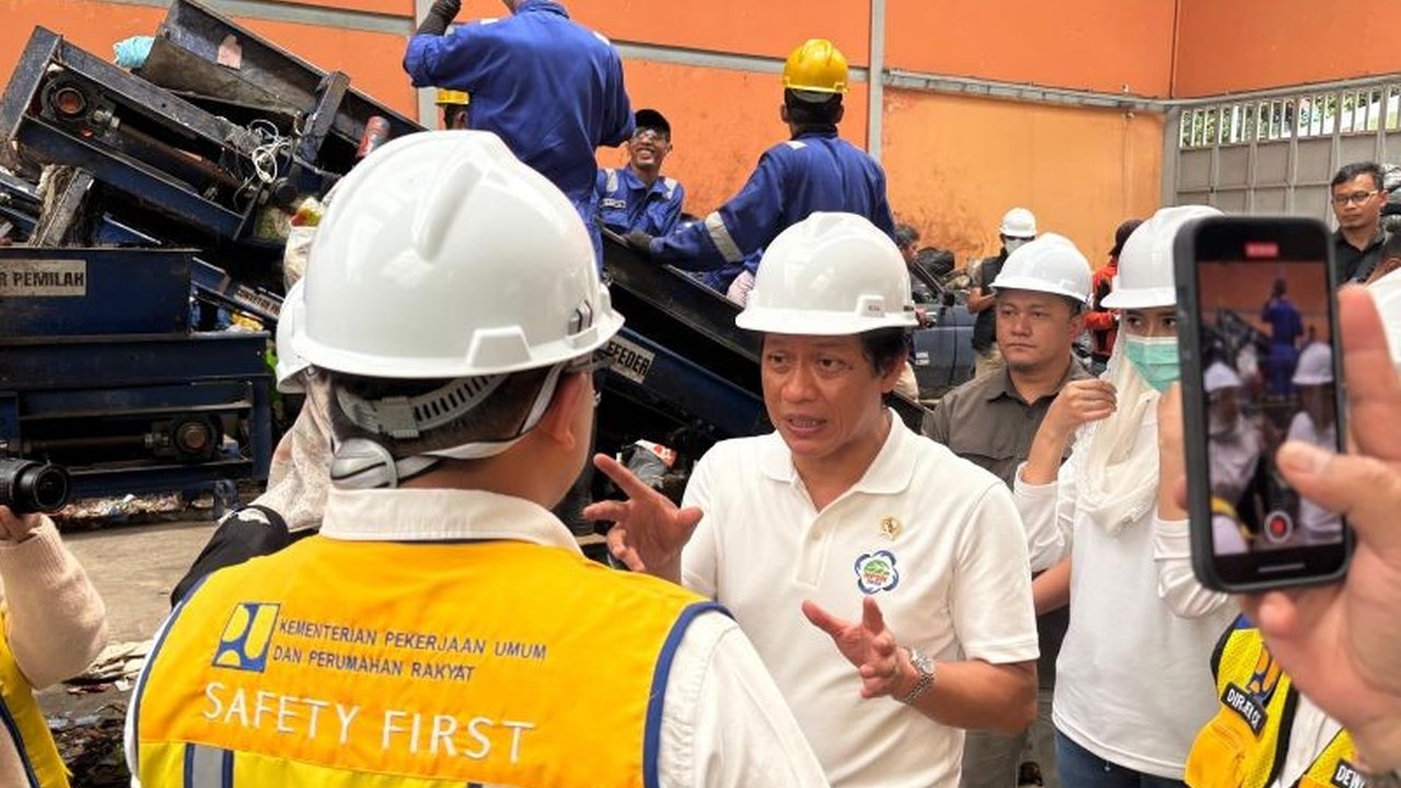 Kementerian Lingkungan Hidup (KLH) berupaya mengatasi masalah sampah nasional dengan menjajaki kerja sama internasional untuk pengadaan teknologi pengelolaan sampah dan mencari offtaker bagi hasil olahan sampah.