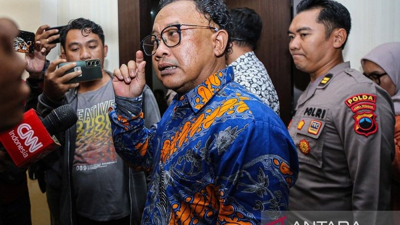 Kompolnas mendesak Polri untuk mengusut tuntas unsur pidana dalam kasus pungli yang melibatkan oknum polisi, guna memberikan efek jera dan mencegah terulangnya kasus serupa.