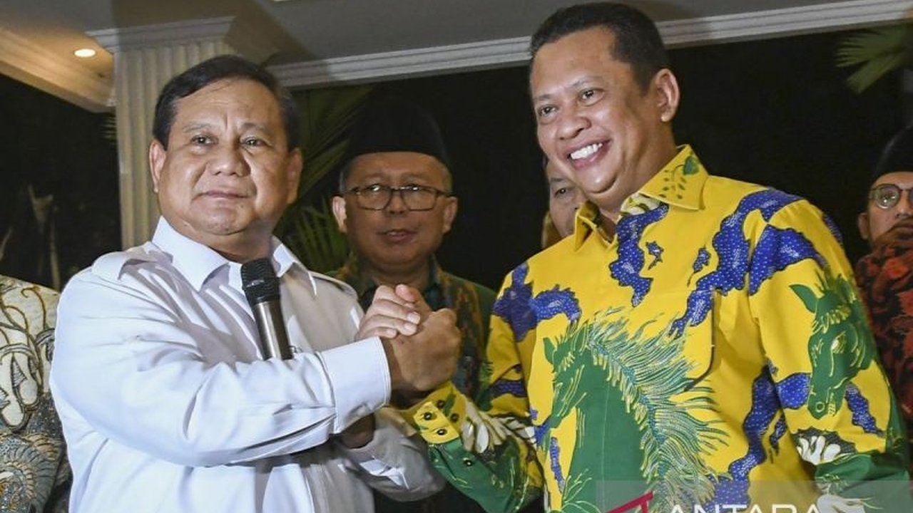Wakil Ketua Umum Partai Golkar, Bamsoet, mengajak masyarakat Indonesia mendukung kebijakan ekonomi Presiden Prabowo Subianto yang diyakini mampu mewujudkan misi Astacita dan meningkatkan kesejahteraan rakyat.