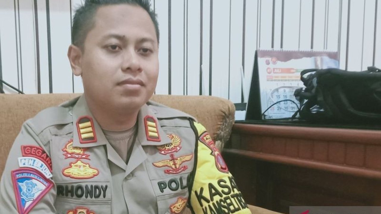 Polres Penajam Paser Utara menindak tegas 591 kendaraan yang melanggar aturan lalu lintas selama Operasi Keselamatan Mahakam 2025, dengan mayoritas pelanggaran berupa kelengkapan surat-surat kendaraan.