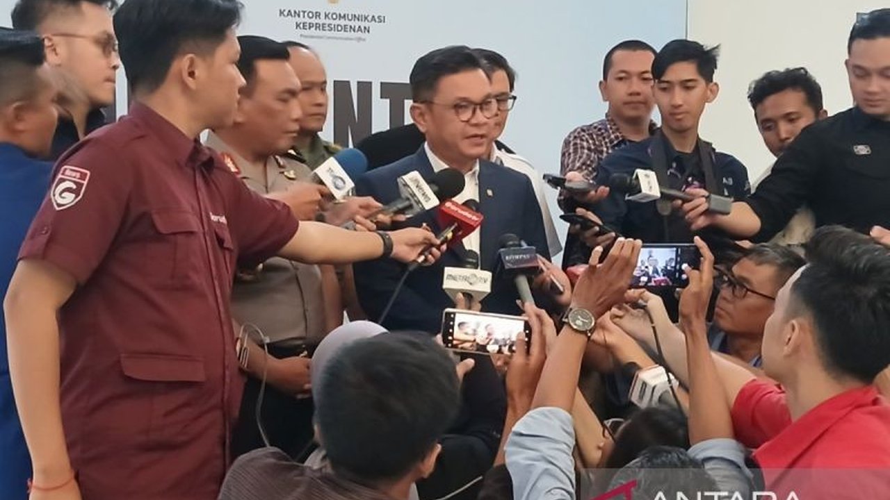 Gubernur Lemhannas, Ace Hasan Syadzily, memberikan pembekalan kepada kepala daerah di Magelang tentang geopolitik dan pentingnya wawasan kebangsaan untuk menghadapi tantangan global.