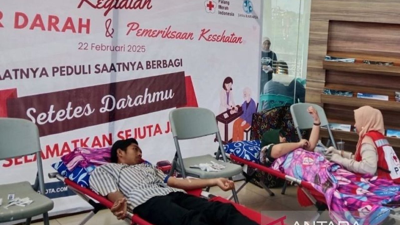 PMI Manokwari mengajak perusahaan swasta di Papua Barat berpartisipasi dalam kegiatan donor darah untuk memenuhi kebutuhan darah di daerah tersebut yang mencapai 100 kantong per bulan.
