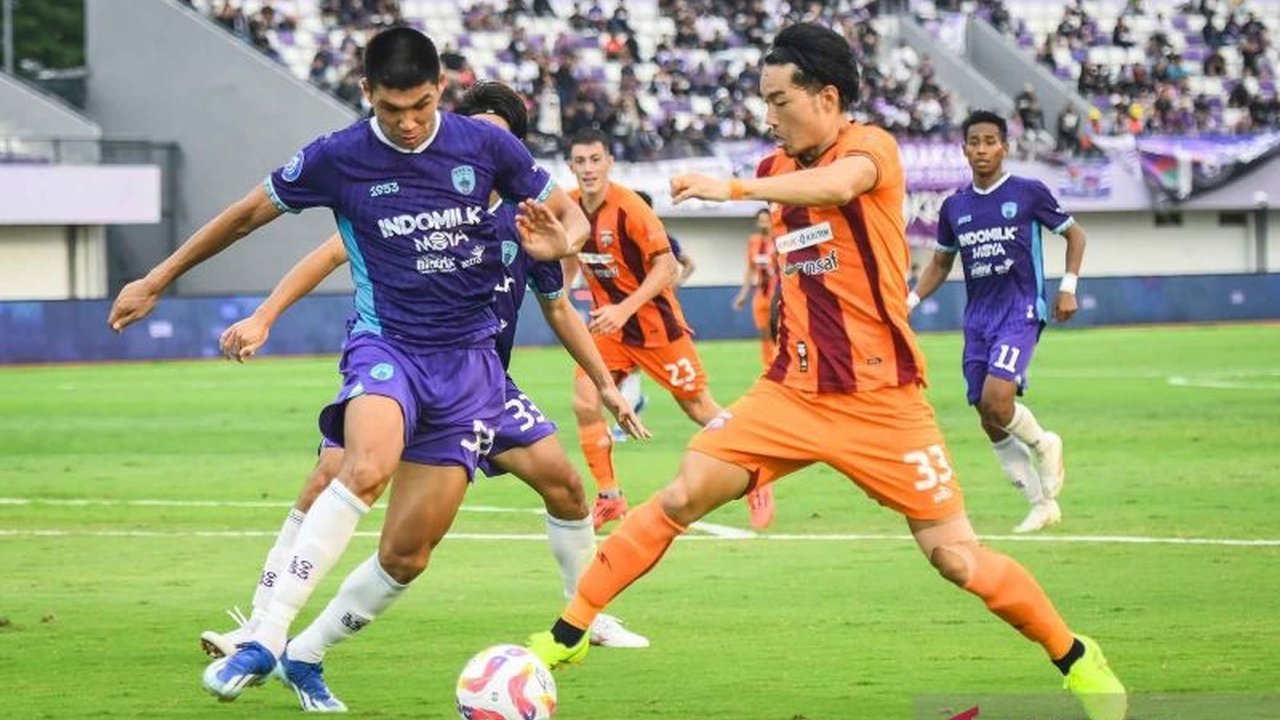 Kemenangan 2-1 atas Persita Tangerang membawa Borneo FC naik ke peringkat kelima klasemen sementara Liga 1 Indonesia, unggul atas Persita yang berada di peringkat kedelapan.