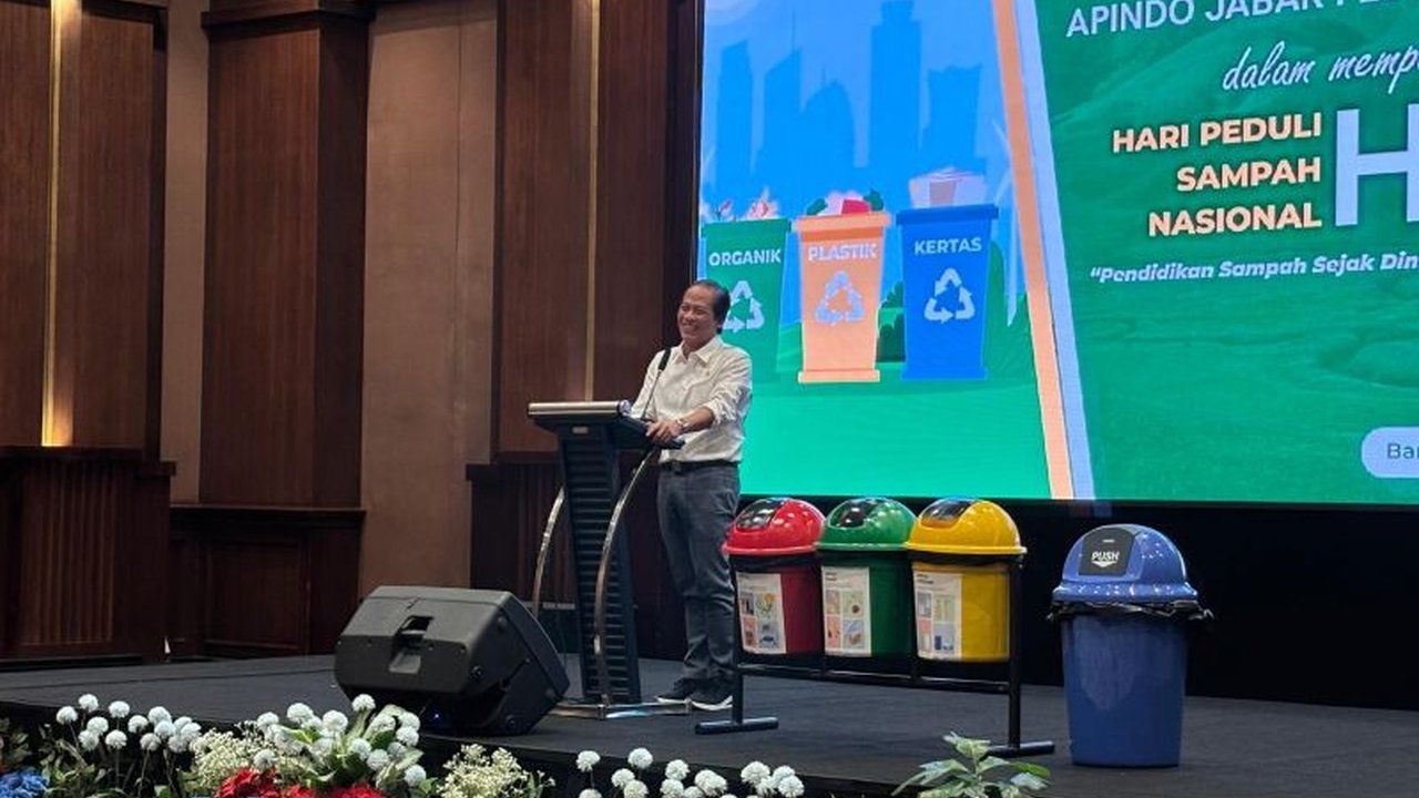 Kementerian Lingkungan Hidup (KLH) meningkatkan kasus Tempat Pembuangan Sementara (TPS) Pasar Caringin, Bandung, ke tahap penyidikan dengan potensi penetapan tersangka karena pelanggaran lingkungan dan pengelolaan sampah yang buruk.