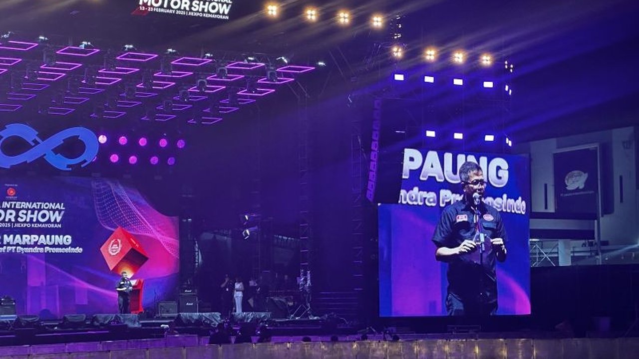Pameran otomotif IIMS 2025 di Jakarta catat peningkatan pengunjung dan transaksi hingga 3 persen dibandingkan tahun lalu, mencapai angka fantastis!