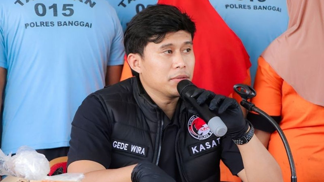 Polres Banggai meningkatkan pengawasan di jalur darat dan udara untuk memberantas peredaran narkoba di Kabupaten Banggai, Sulawesi Tengah, dengan berbagai strategi pencegahan dan penindakan.