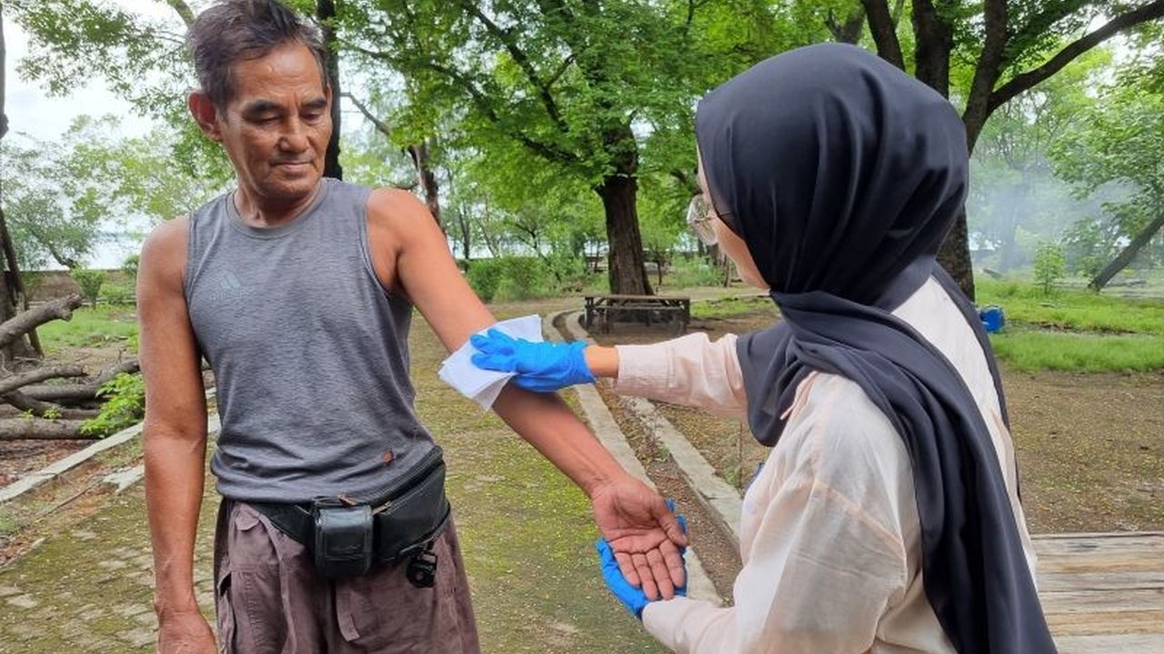 Ecoton Foundation mengungkapkan bahaya mikroplastik yang dapat mengganggu homeostasis tubuh, bahkan memicu penuaan dini dan masalah kesehatan serius lainnya.