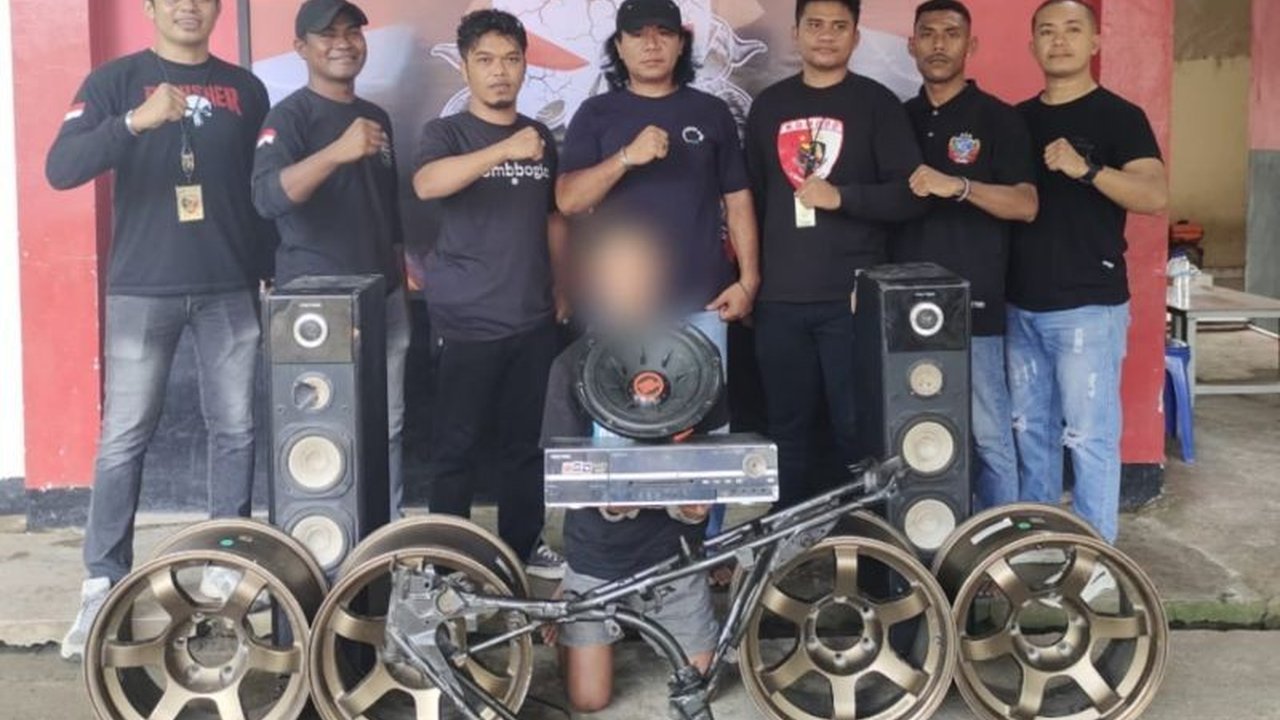 Seorang pemuda di Labuan Bajo, NTT, ditangkap polisi karena mencuri barang-barang berharga milik tetangganya; pelaku terancam hukuman tujuh tahun penjara.