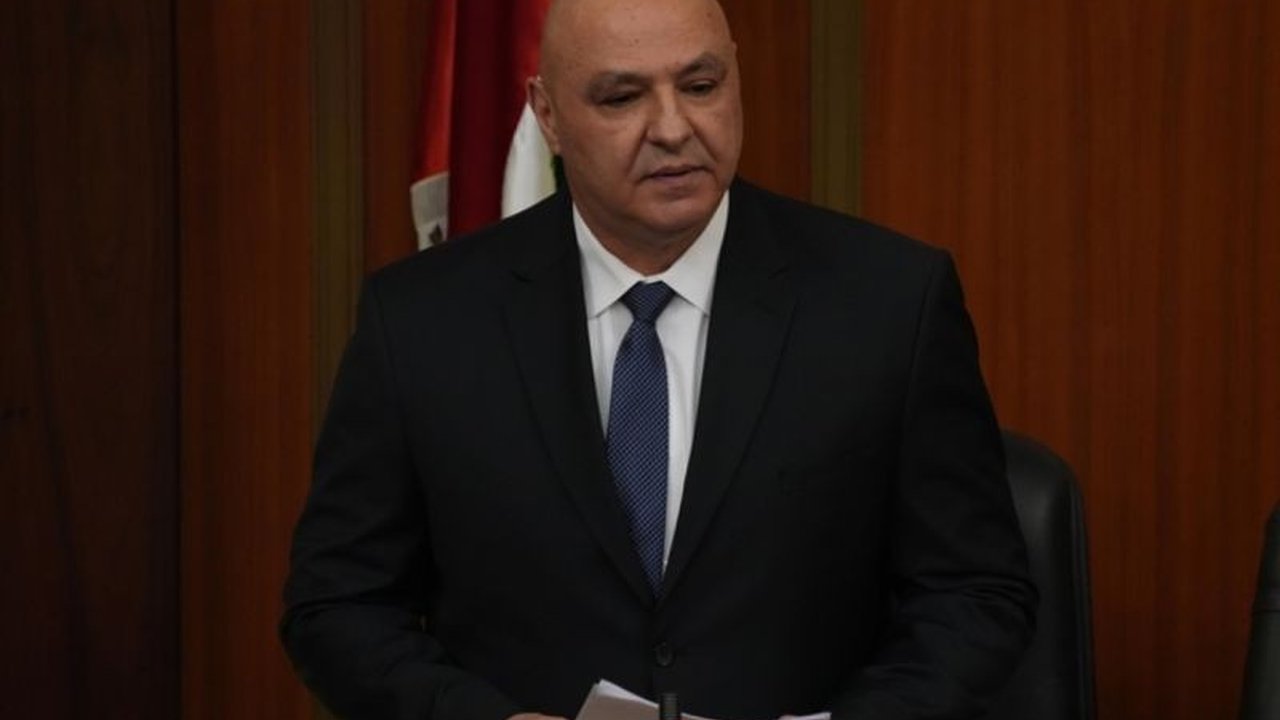 Presiden Lebanon, Joseph Aoun, menegaskan penarikan penuh pasukan Israel dan pembebasan tahanan Lebanon sebagai syarat utama stabilitas perbatasan, meskipun Israel telah melanggar kesepakatan gencatan senjata.