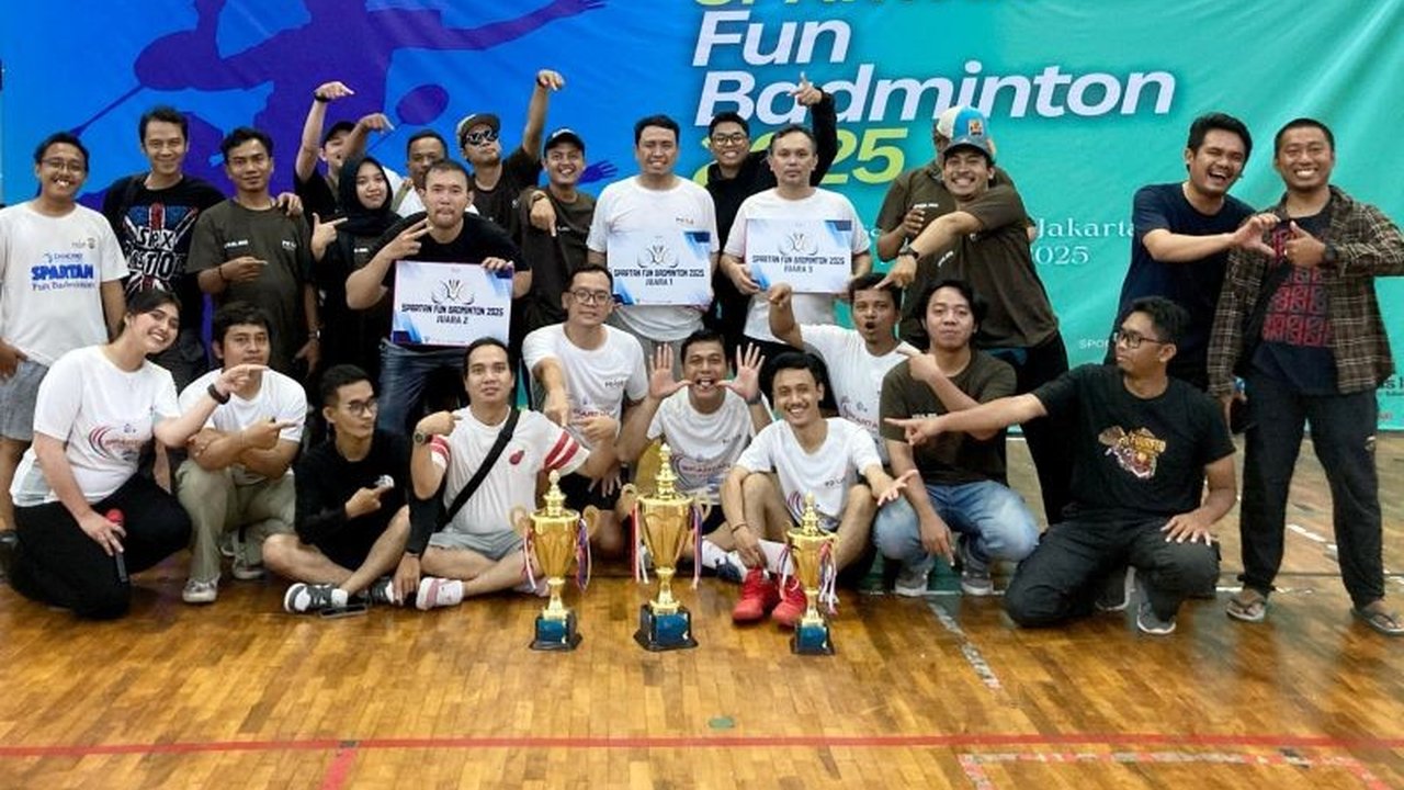 Wartawan Jakarta Selatan pererat solidaritas dan rayakan Hari Pers Nasional 2025 melalui turnamen bulu tangkis 'Spartan Fun Badminton 2025'.