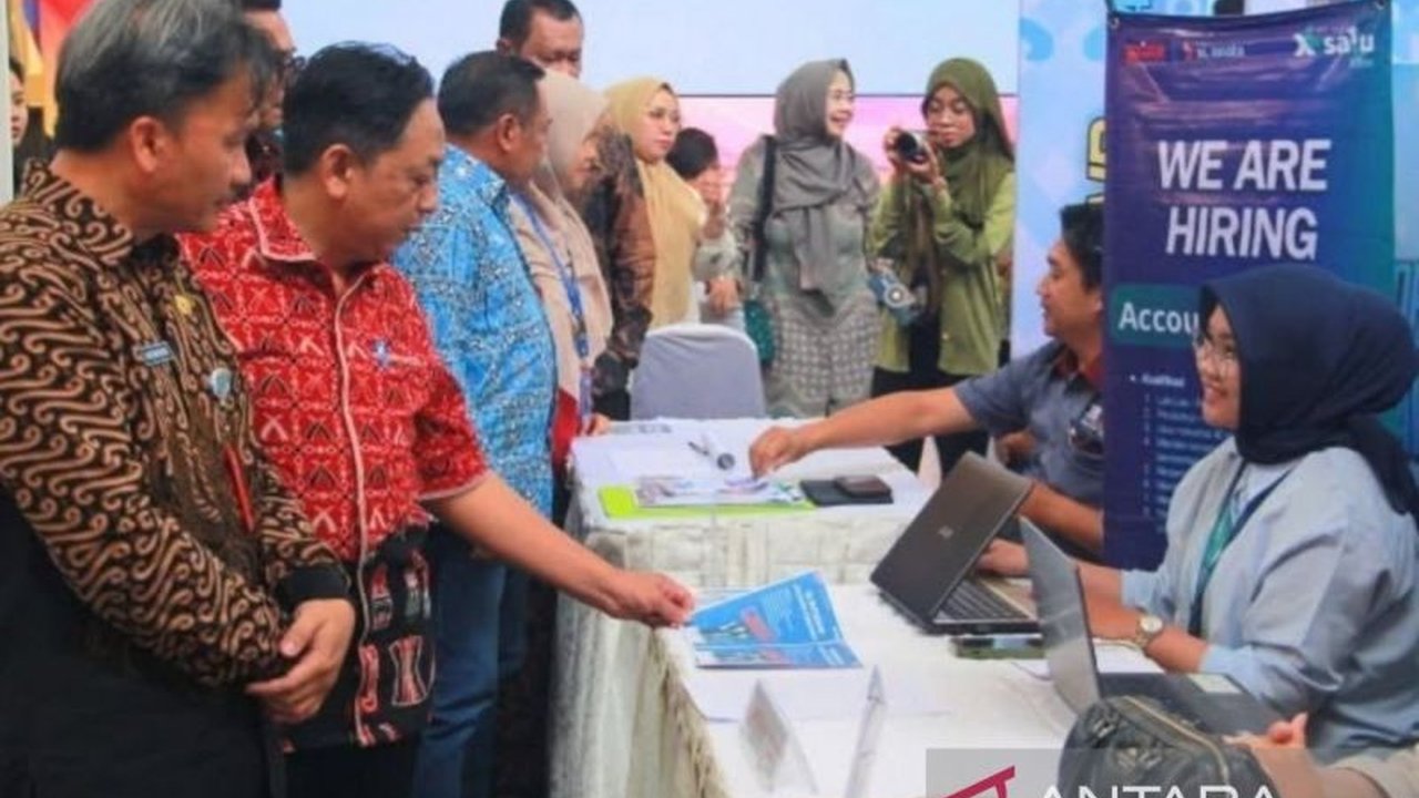 Disnakertrans Kaltim meningkatkan kualitas pelatihan kerja untuk memperluas peluang kerja bagi putra daerah, dengan target 1.500 tenaga kerja terampil setiap tahunnya.