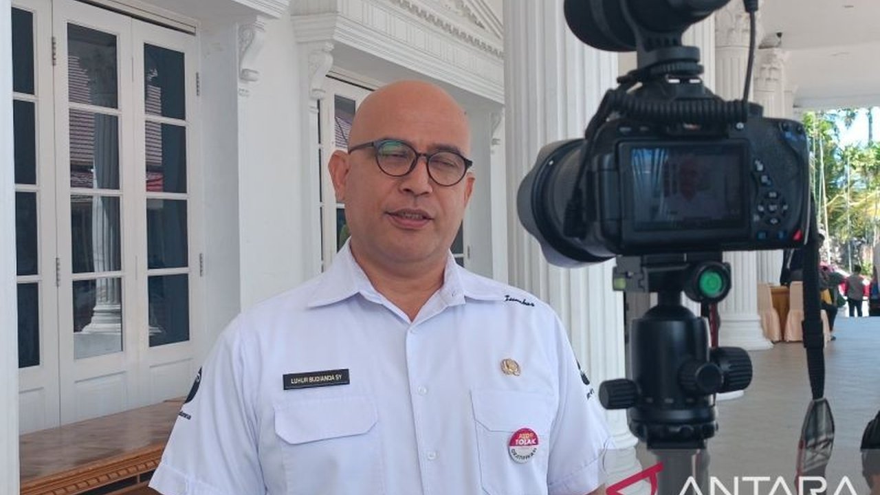 Sumatera Barat berhasil meloloskan 9 event unggulannya ke Karisma Event Nusantara (KEN) 2025, menjadikannya provinsi dengan event terbanyak di luar Jawa dan berpotensi mendongkrak kunjungan wisatawan.