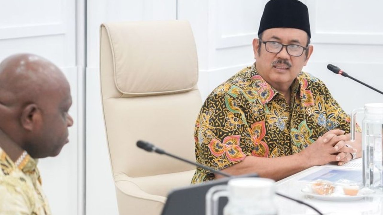Menteri PPN/Bappenas dan Menteri HAM memastikan percepatan pertumbuhan ekonomi Indonesia tetap selaras dengan prinsip Hak Asasi Manusia (HAM), menjadikan HAM sebagai prioritas pembangunan berkelanjutan.