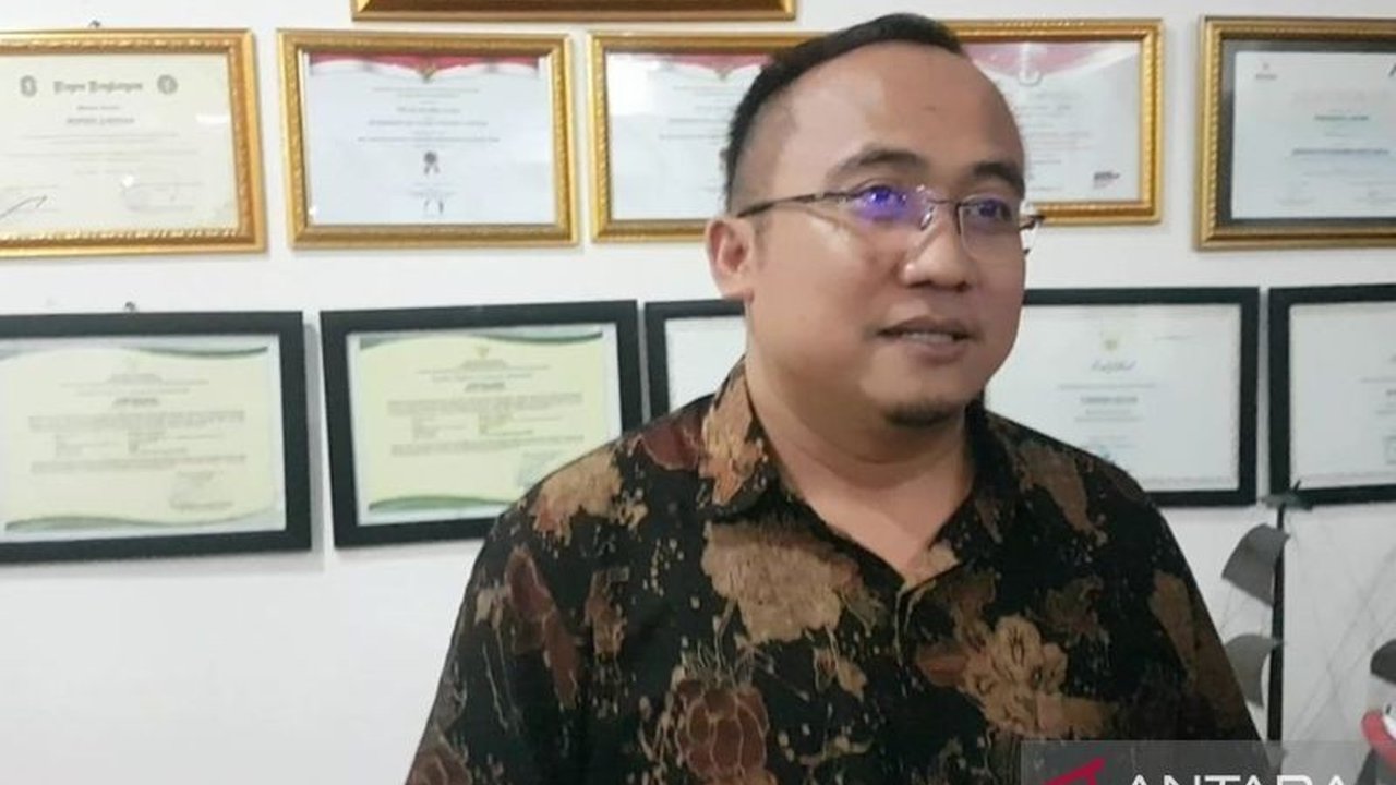 Praktisi hukum desak Pemda Kalbar perjuangkan Wilayah Pertambangan Rakyat (WPR) untuk atasi Penambangan Emas Tanpa Izin (PETI) dan tingkatkan kesejahteraan masyarakat.