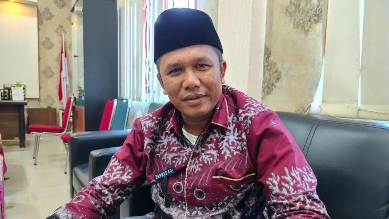 Nagari Manggopoh, Agam, Sumatera Barat, mengalokasikan Rp500 juta dari dana desa untuk program ketahanan pangan tahun 2025, meliputi pembangunan infrastruktur pertanian dan bantuan bibit.
